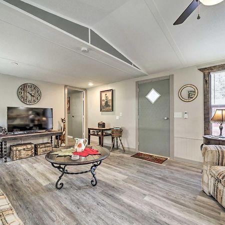 Smoky Mountain Vacation Rental With Hot Tub And Kayaks Whittier 外观 照片