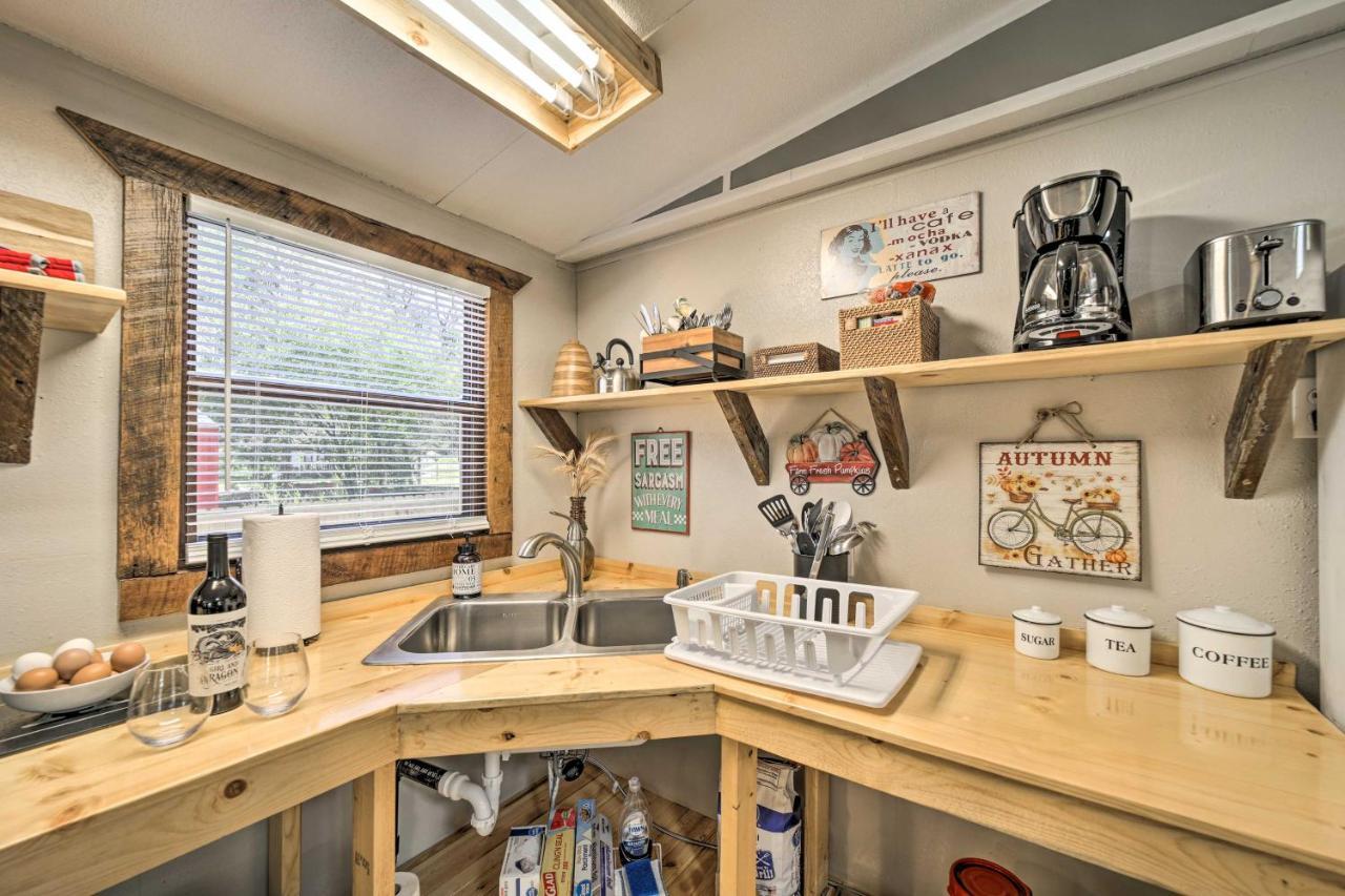 Smoky Mountain Vacation Rental With Hot Tub And Kayaks Whittier 外观 照片