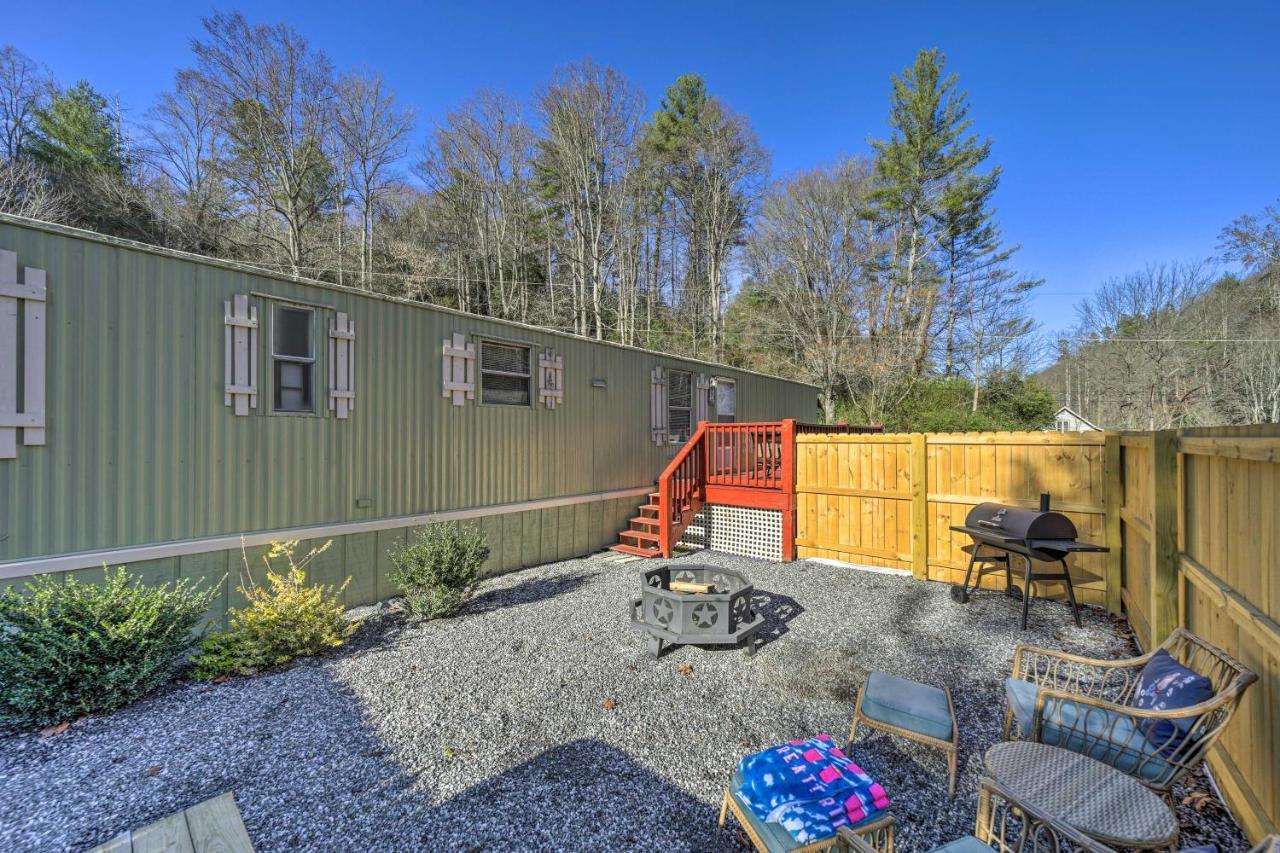 Smoky Mountain Vacation Rental With Hot Tub And Kayaks Whittier 外观 照片
