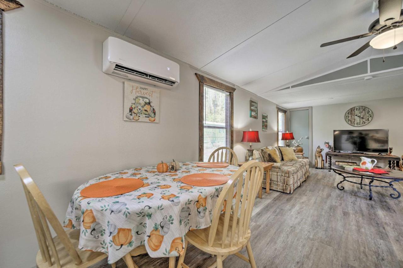 Smoky Mountain Vacation Rental With Hot Tub And Kayaks Whittier 外观 照片